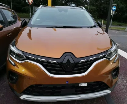 GLOSS BLACK FRONT badge COVER for Renault Captur mk2 2019/2020 2021(front only) - Image 6